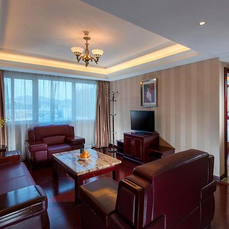 Vienna Hotel Shenzhen Fenghuang Road Eksteriør billede