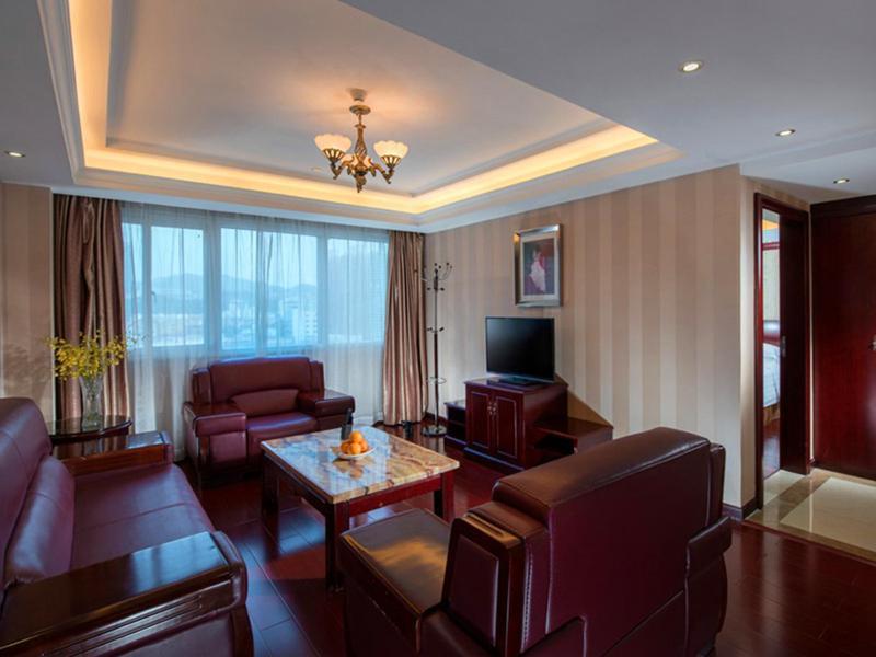 Vienna Hotel Shenzhen Fenghuang Road Eksteriør billede