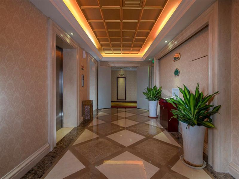Vienna Hotel Shenzhen Fenghuang Road Eksteriør billede
